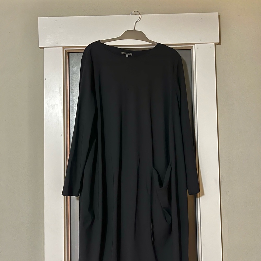 OSKA Black Women's Dress with Front Pocket - Picture 2 of 5